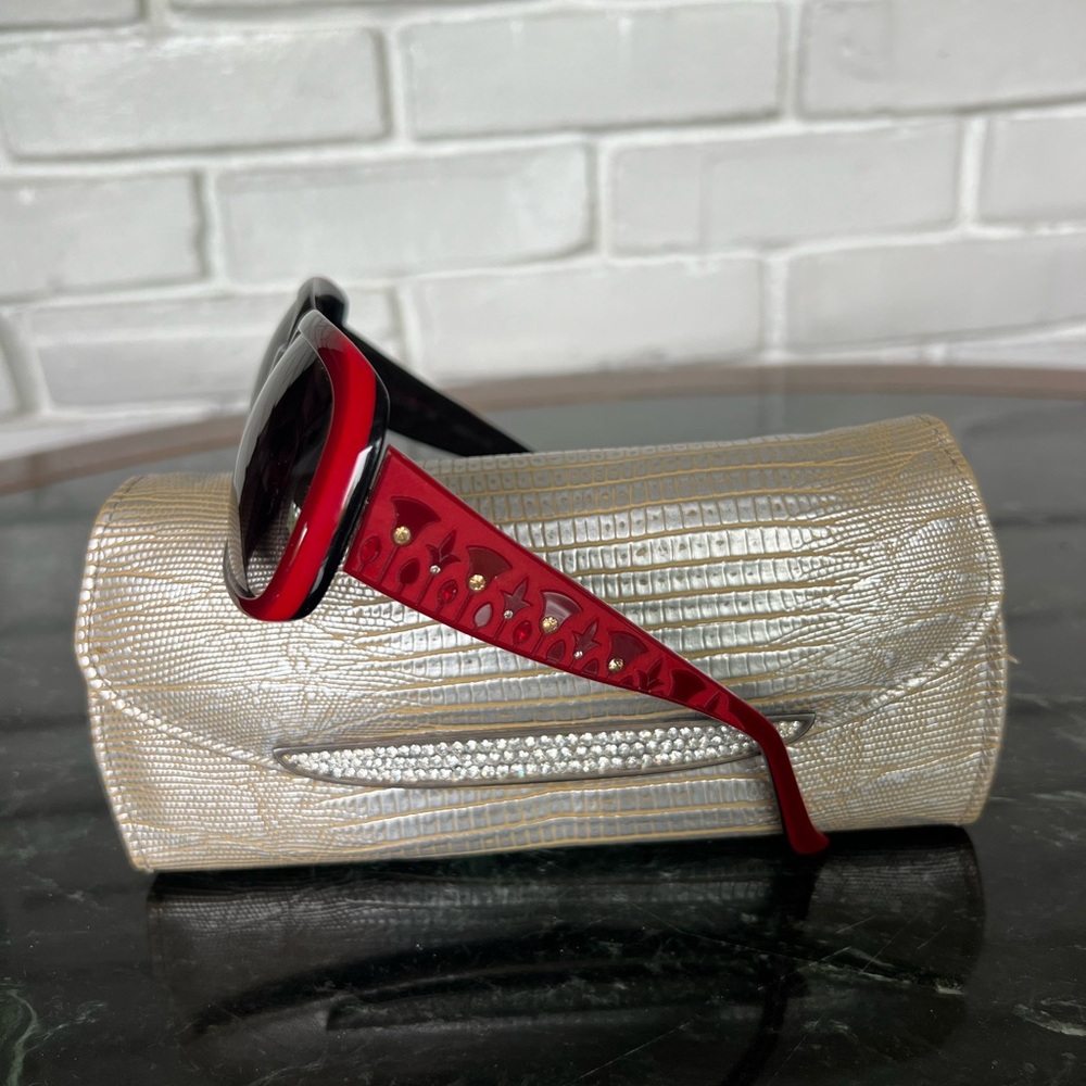 Judith Leiber Red Ombre Sunglasses with signature sunglass case